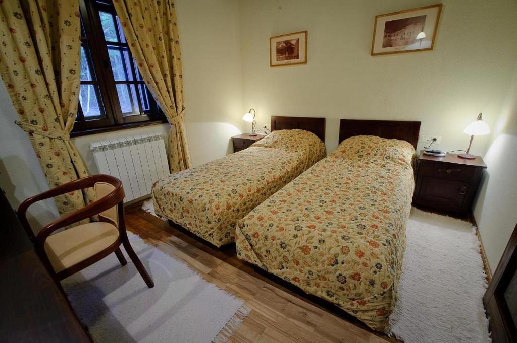 Hotel Ivanov Konak Cetinje Zimmer foto
